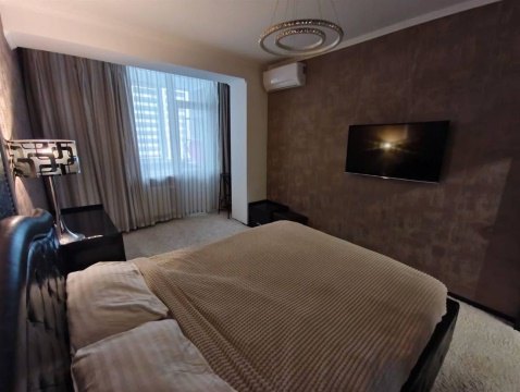 2-к квартира, 2/10 эт., 74м²