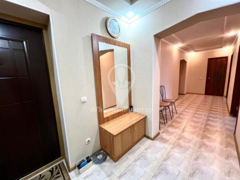 3-к квартира, 9/10 эт., 83м²