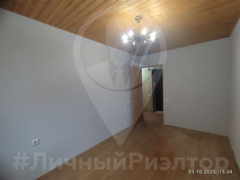 2-к квартира, 5/5 эт., 42м²