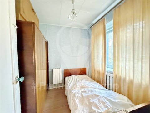 3-к квартира, 4/4 эт., 42м²